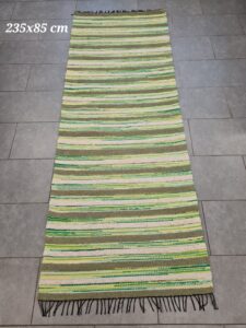 Kaltsuvaip (heleroheline-roheline-valge, 235 x 85 cm)