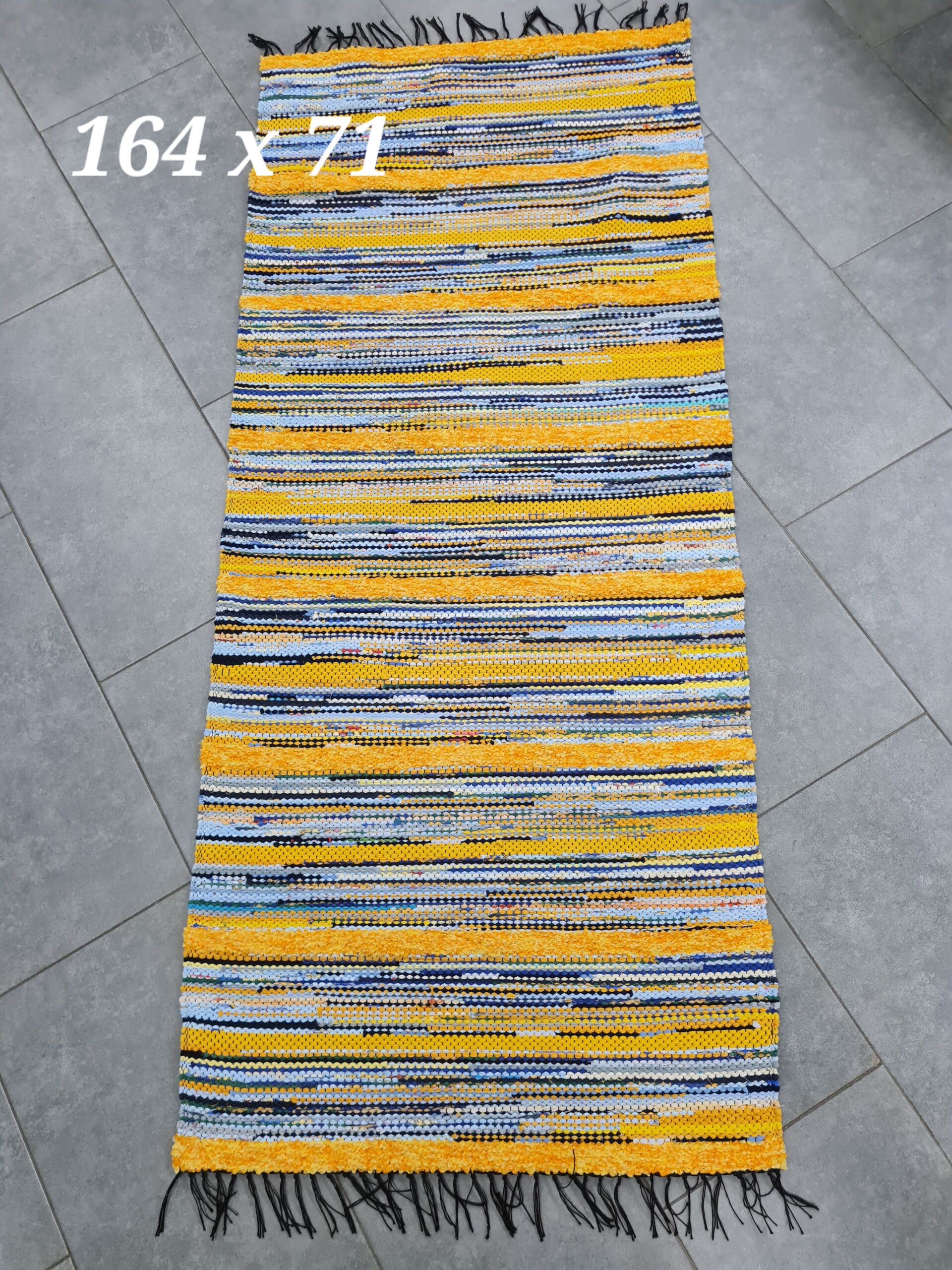 Kaltsuvaip (kollane triip-sinine-hall, 164 x 71 cm)