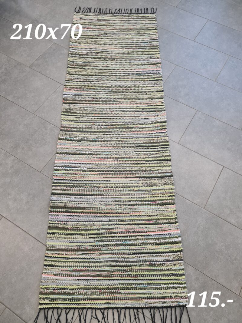 Kaltsuvaip (roheline-kirju, 210 x 70 cm)
