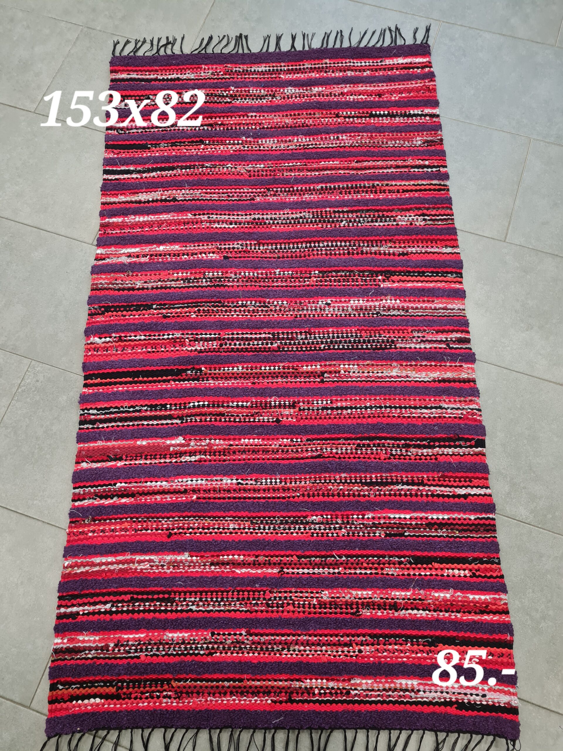 Kaltsuvaip (lillatriip-punane-kirju, 153 x 82 cm)