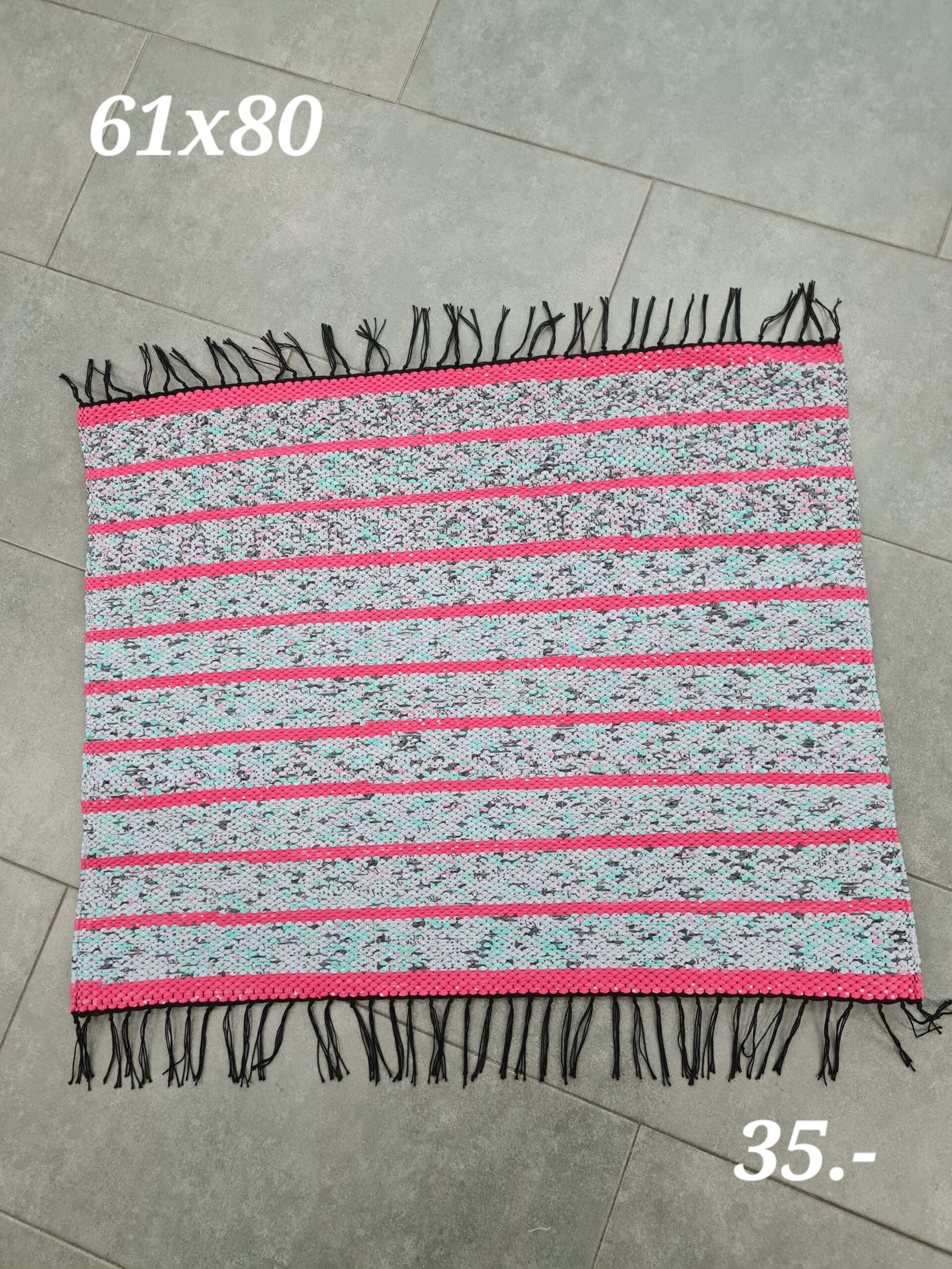 Kaltsuvaip (roosatriip-hall-kirju, 61 x 80 cm)