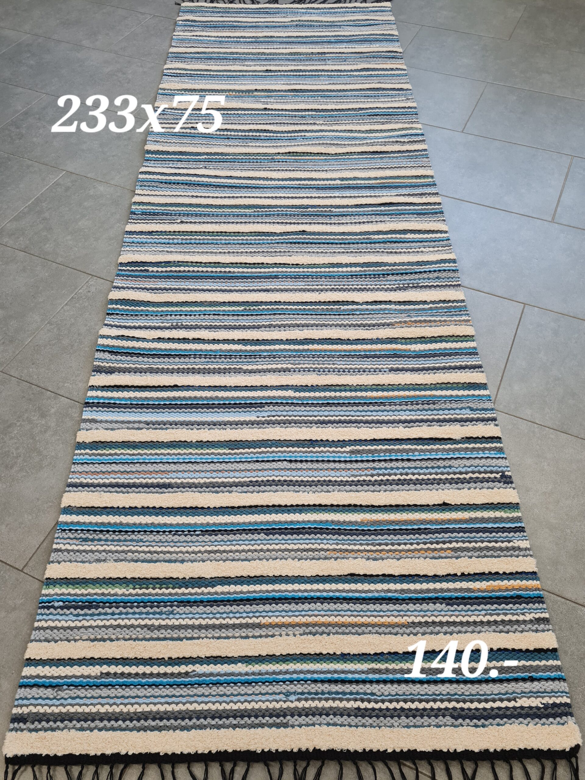 Kaltsuvaip (kreemtriip-hall-helesinine, 233 x 75 cm)