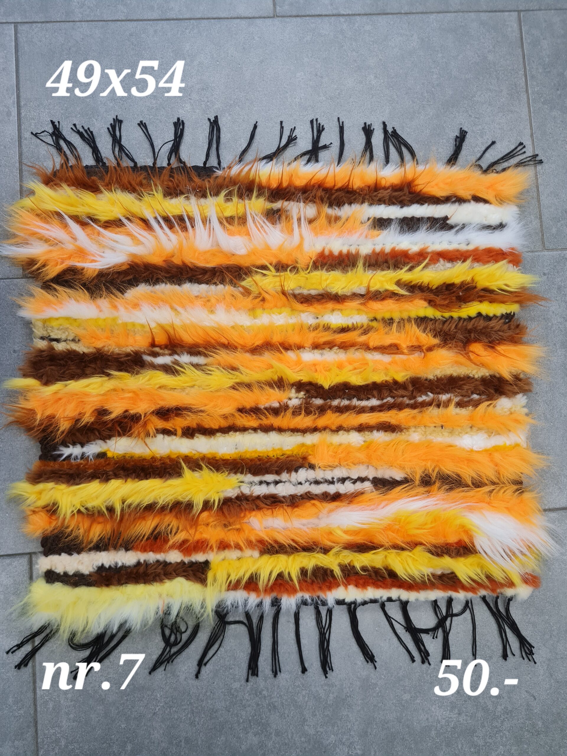 Istmik (oranž-valge-pruun, 49 x 54 cm, nr 7)